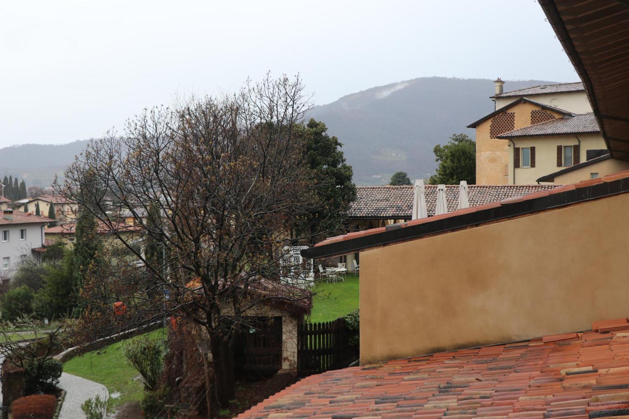 Borgo Santa Giulia Villa Corte Franca Luaran gambar